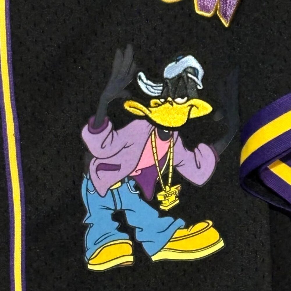 NWOT Men's Looney Tunes Daffy Freeze Max Hip Hop Button Up Baseball Jersey SZ 3X - Picture 6 of 16